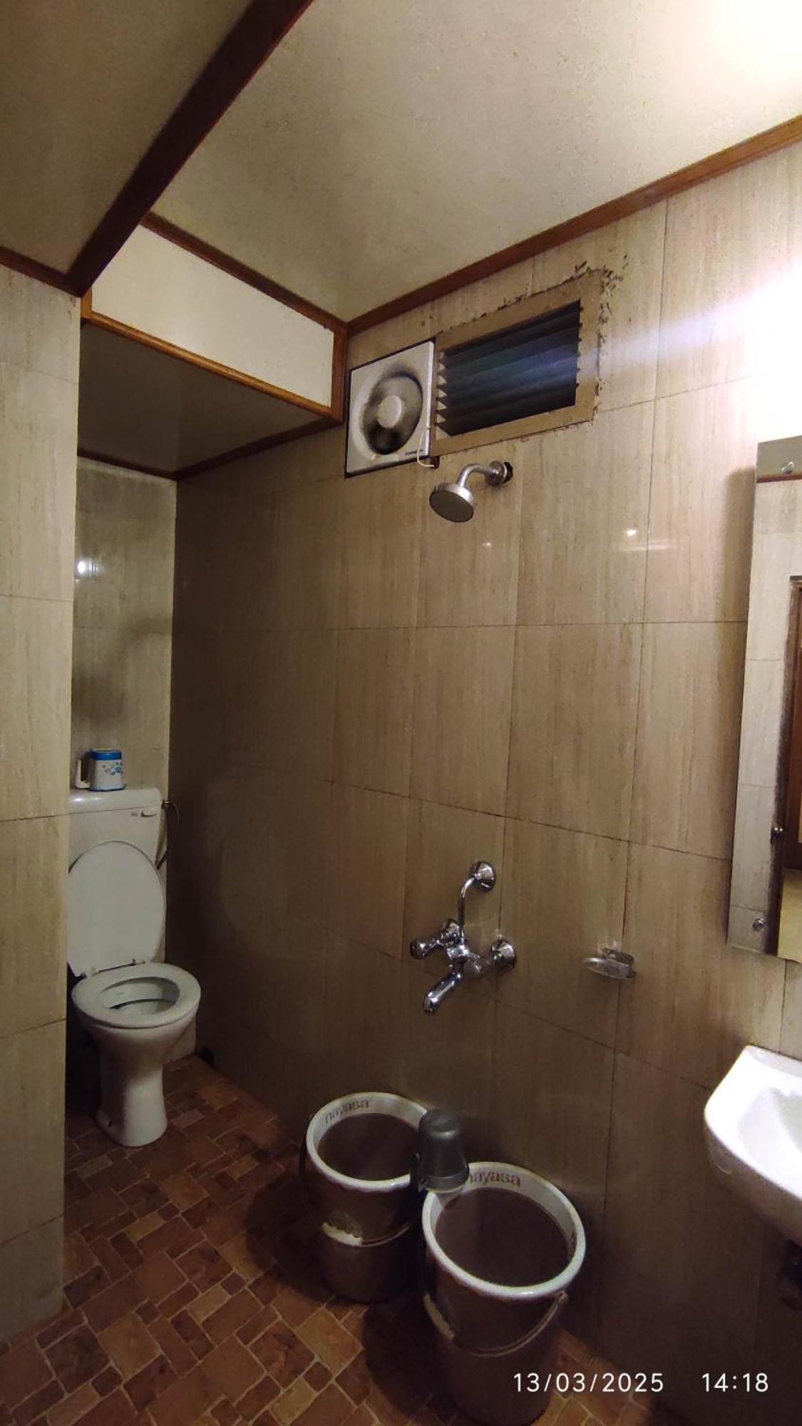 Baba Tourist Lodge Shillong Exterior photo
